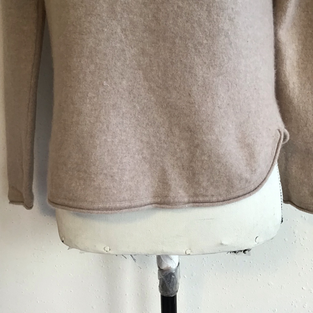 Vince. Women Elegant Warm Beige Crew Neck Sweater S - Picture 5 of 12